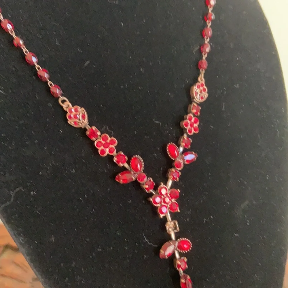 Art Deco Red Beaded Drop Necklace